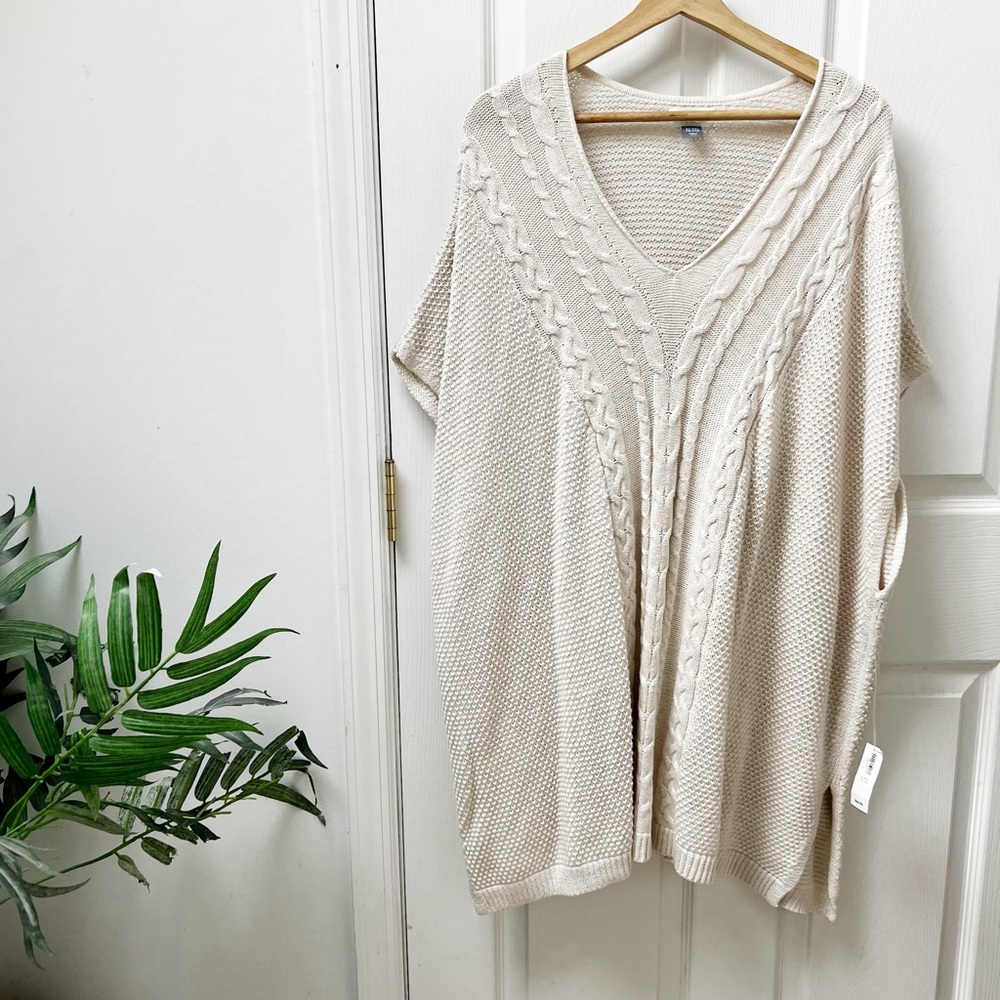 NWT Old Navy Cable Knit V-neck Poncho In Ivory Cream